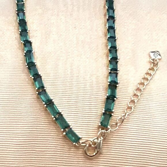 JOY DRAVECKY LOOKIN' FINE NECKLACE w/GREEN (Emerald) CUBIC ZIRCONIA STONES NWOT - Picture 7 of 9